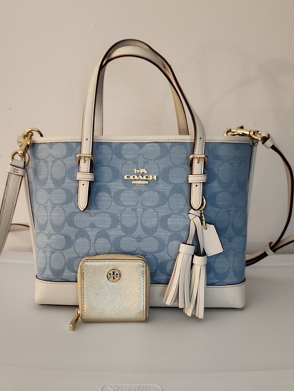 Coach CA142 Mollie Tote 25 in Signature Chambray w/Free Tory Burch Change Purse